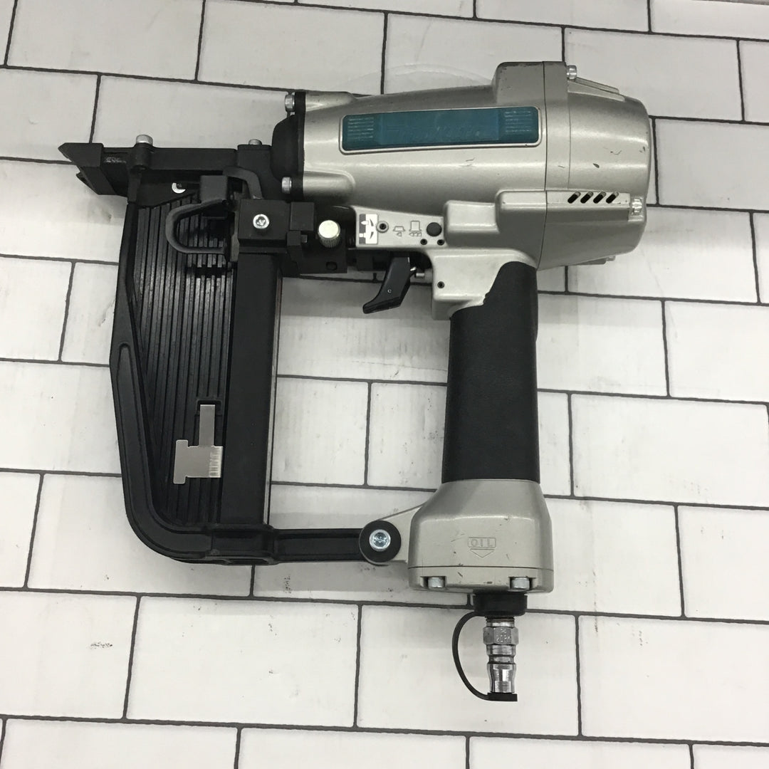 ☆マキタ(makita) 常圧フロアタッカー AT1150【所沢店】