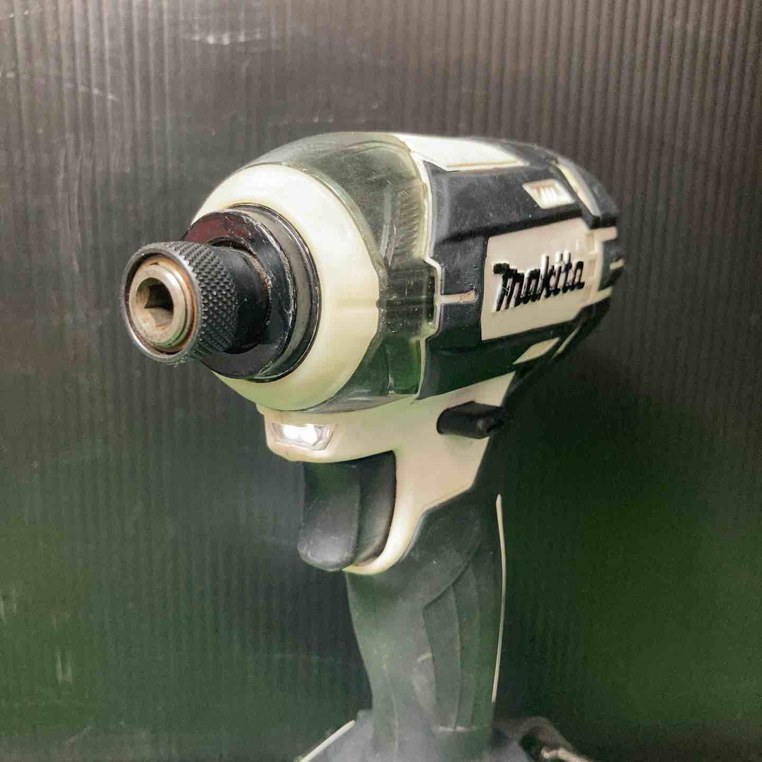 【中古品】★マキタ(makita) コードレスインパクトドライバー TD149DZW バッテリー2個、充電器付き【岩槻店】