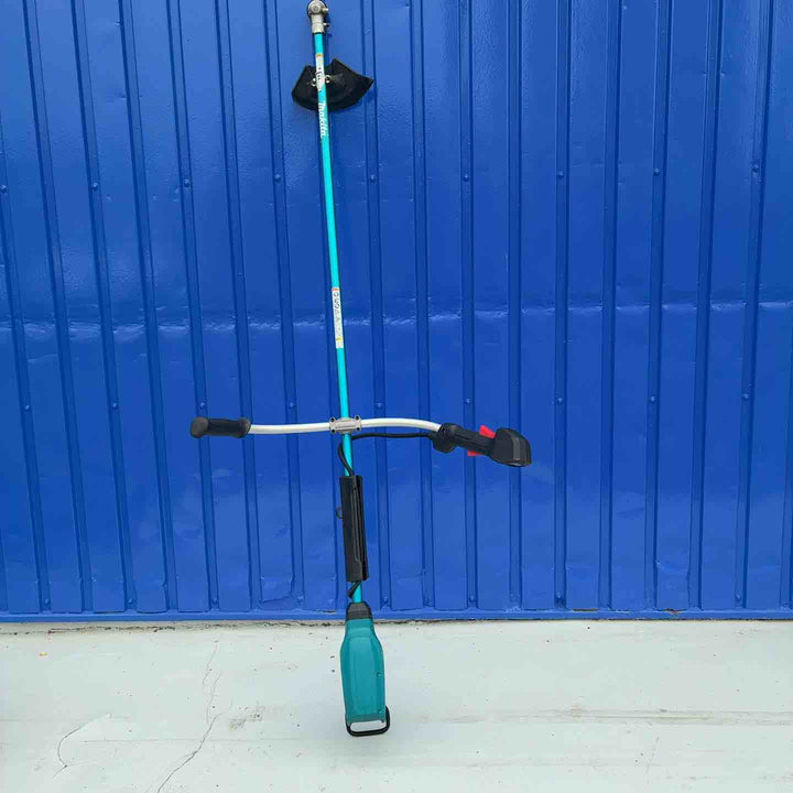 【中古品/店頭受取り限定】 マキタ(ｍakita) コードレス草刈機 Uハンドル MUR015GZ 【藤沢店】