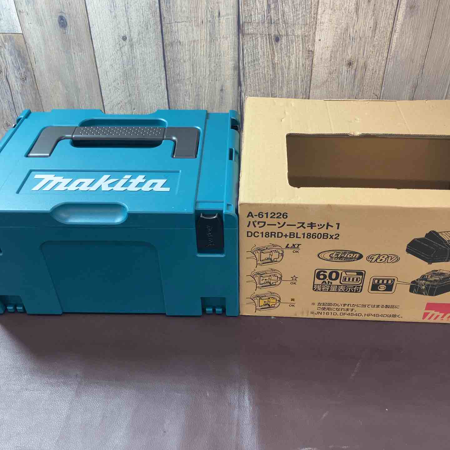 未使用(店頭展示品)】☆マキタ(makita) パワーソースキット1 A 未使用(店頭展示品)】☆マキタ(makita) パワーソースキット1 A