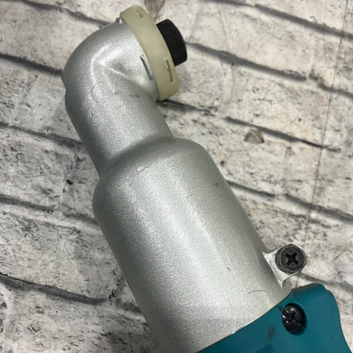 ☆マキタ(makita) コードレスアングルインパクトドライバ TL060DRF バッテリー2個付き【川口店】