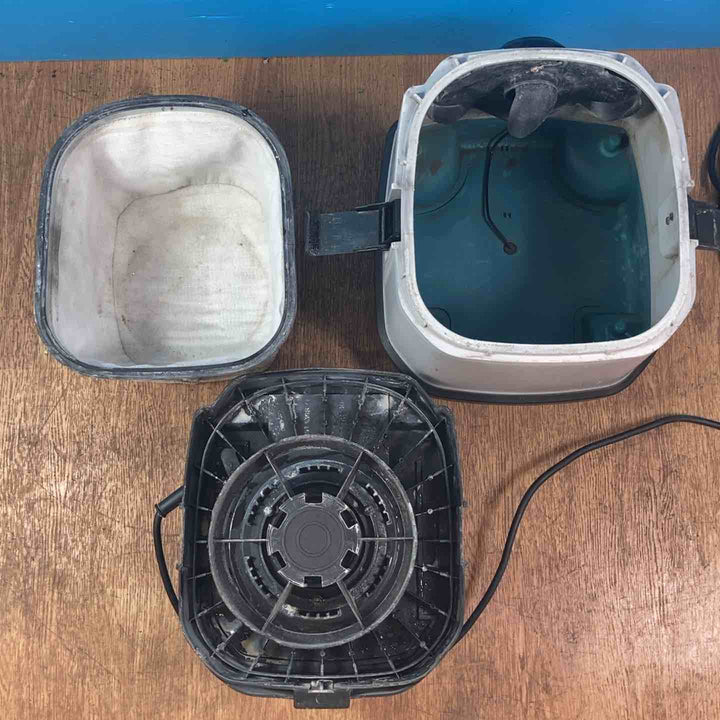 ★マキタ(makita) 集じん機 乾湿両用 474(P)【岩槻店】