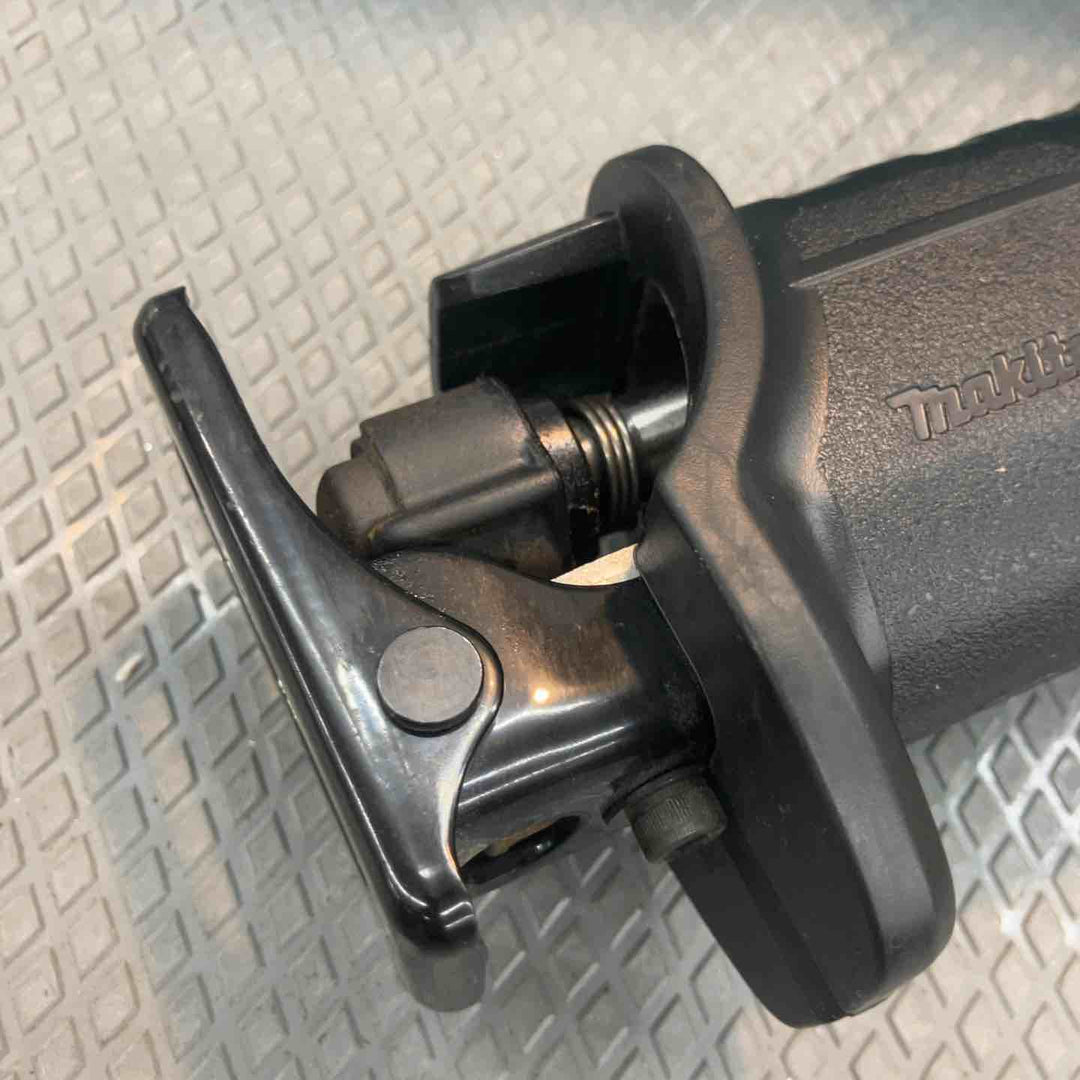 【中古品】マキタ(makita) レシプロソー JR3051T【所沢店】