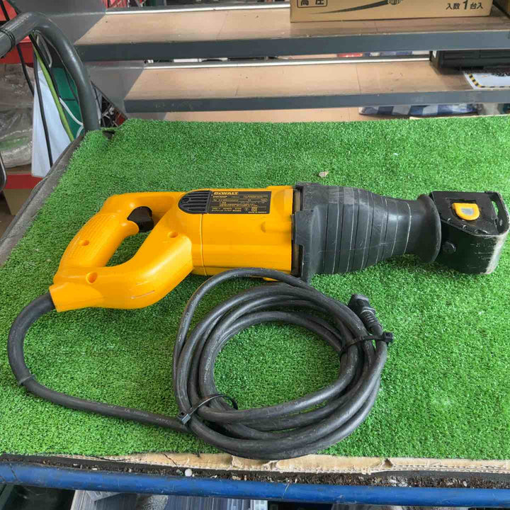 ◇デウォルト(DEWALT) セーバーソー DW304P【草加店】
