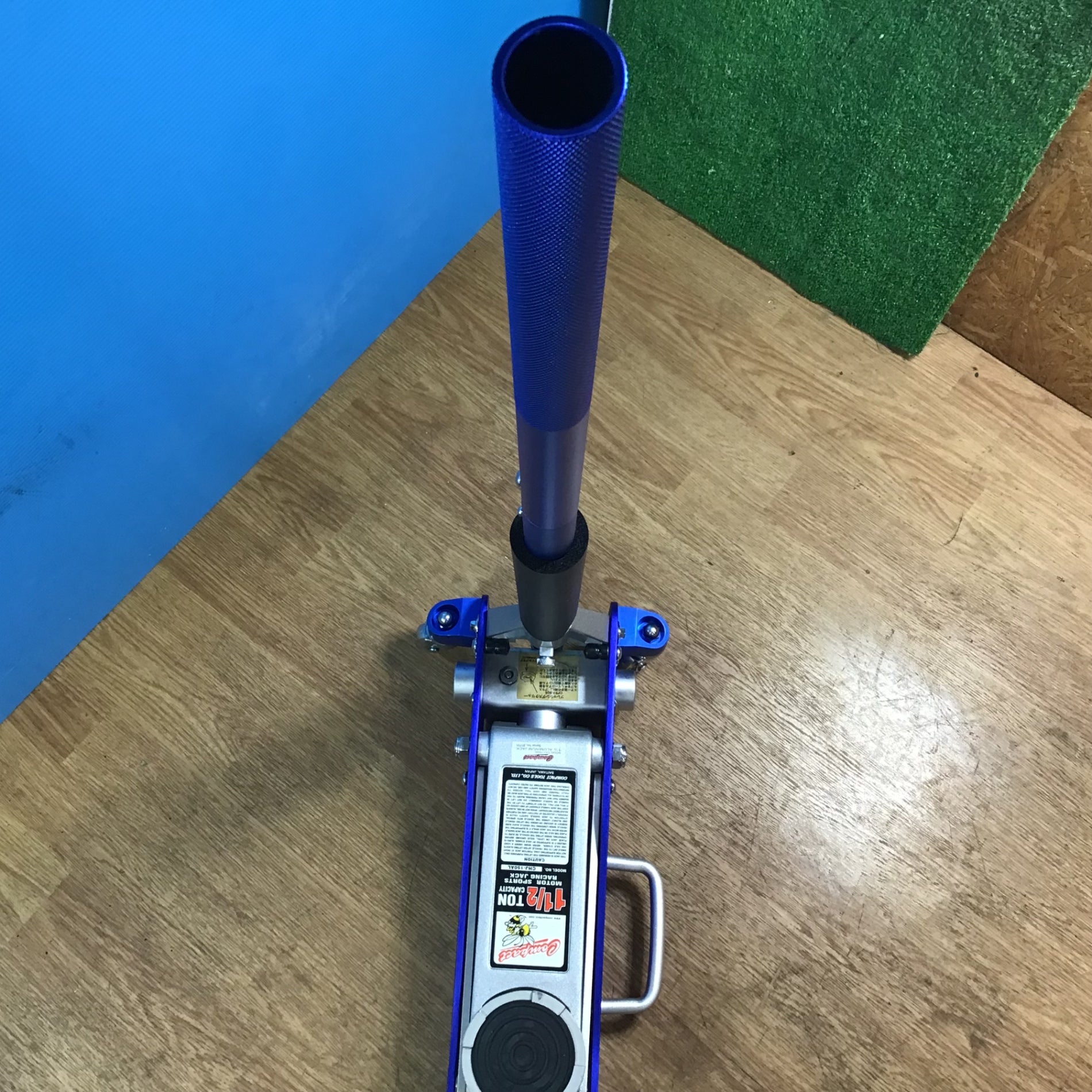 中古品●コンパクトツール　アルミ超低床ジャッキ CHJ-150AL●レジ●ITD278RJN8HO 中古品／店頭受取り限定】コンパクトツール 1.5tonジャッキ CHJ-150AL