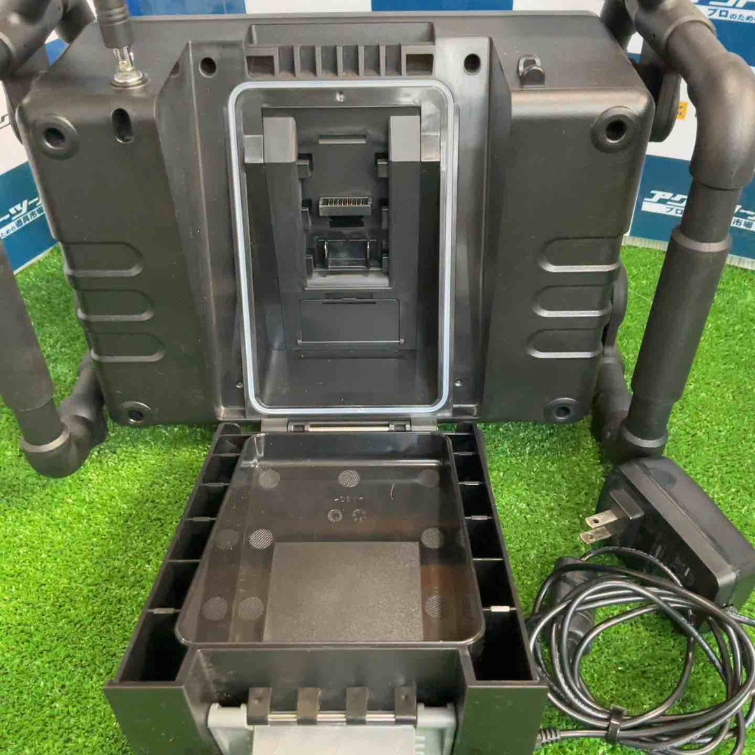 ◇パナソニック(Panasonic) コードレスラジオ&ワイヤレススピーカー EZ37A2【草加店】