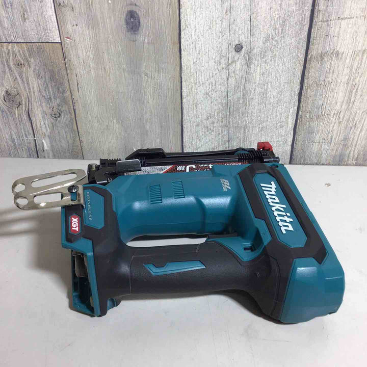 ★マキタ(makita) コードレスタッカー ST001GZK【戸田店】