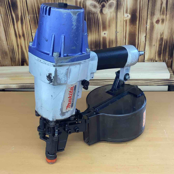 マキタ:金属屋根用エア釘打 AN601R【越谷店】