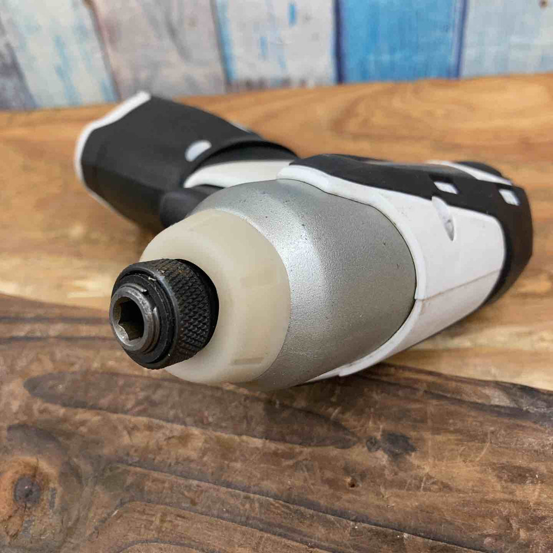 ☆マキタ(makita)10.8V コードレスインパクトドライバ TD090DZW 本体のみ【柏店】