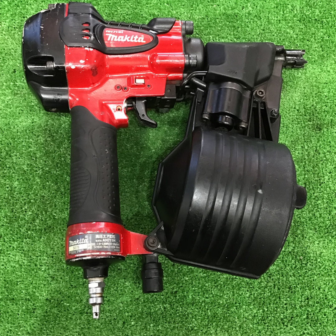 ★マキタ(makita) 高圧エア釘打ち機 AN711H【草加店】