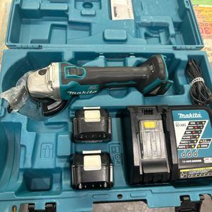 ★マキタ(makita) 100mmコードレスディスクグラインダ GA404DRGXN【越谷店】