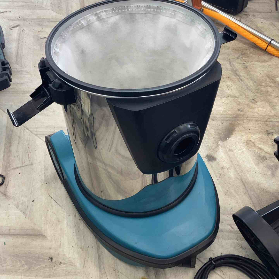 ☆マキタ(makita) 集じん機 490【越谷店】