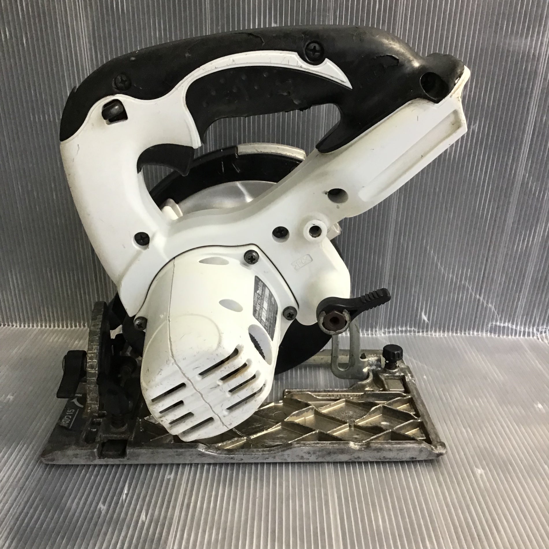 ☆マキタ(makita) コードレス丸のこ SS540DZ【草加店】 – アクトツール ☆マキタ(makita) コードレス丸のこ SS540DZ【草加店】 – アクトツール