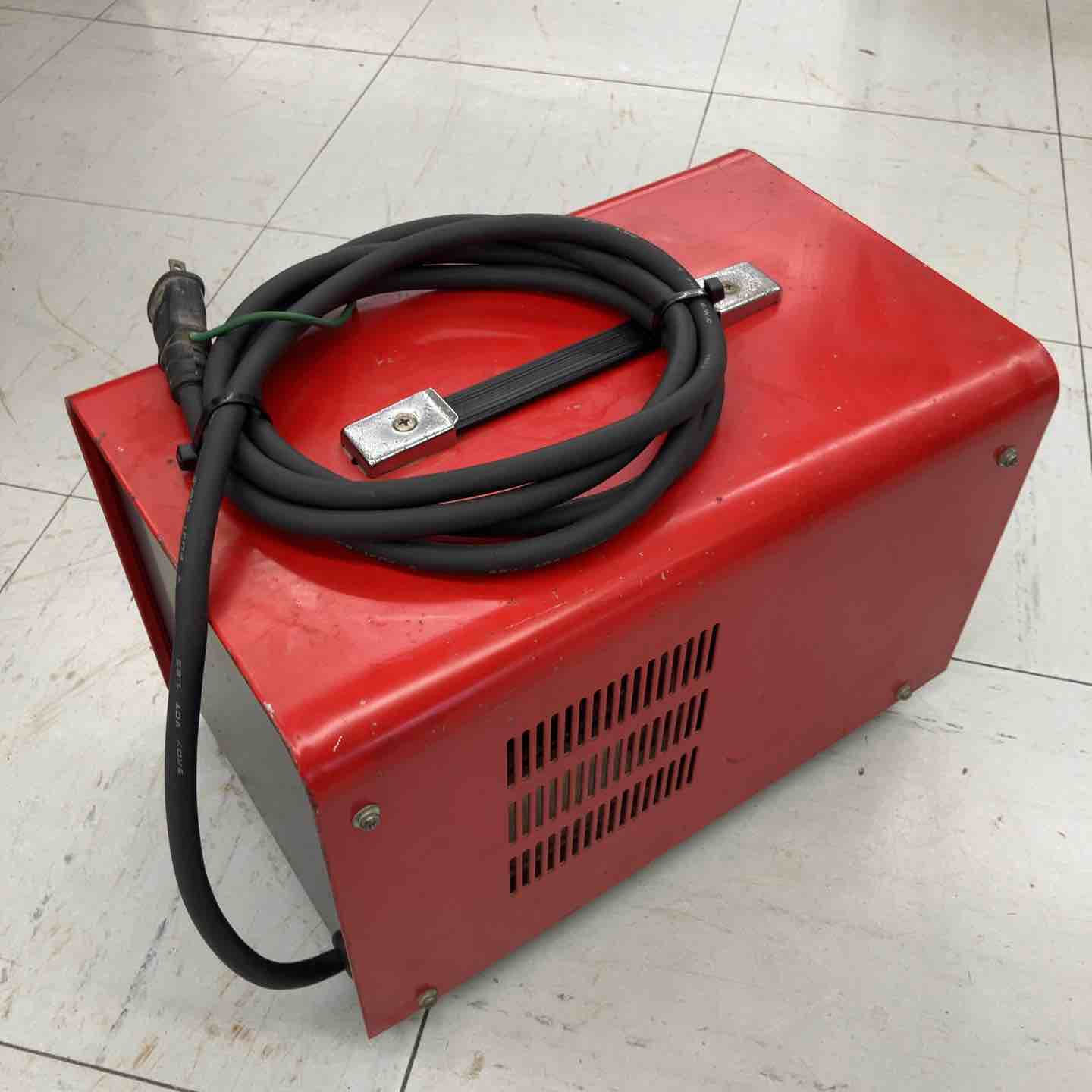 中古品】 コンセック/ハッケン バキュームポンプ・VPM-50V 【鴻巣店