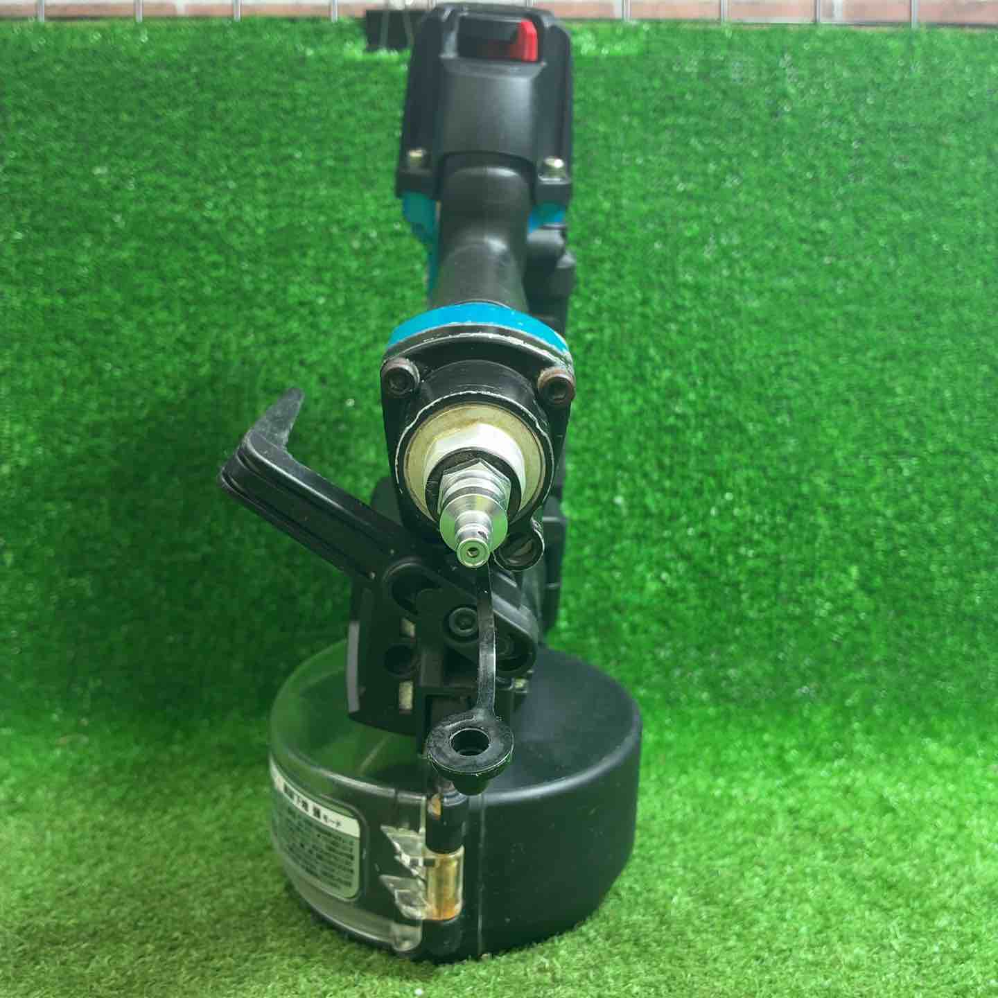 【中古品】 マキタ(makita) 高圧エアネジ打ち機 AR412HRM 【藤沢店】 中古品】 マキタ(makita) 高圧エアネジ打ち機 AR412HRM 【藤沢店