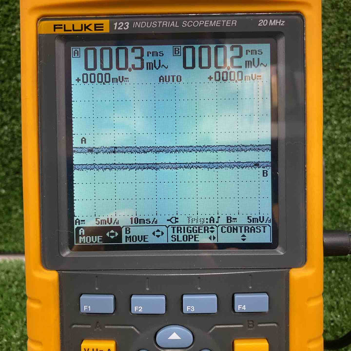 【ジャンク品】【バッテリー使用不可】 FLUKE スコープメーター モデル：【川崎店】