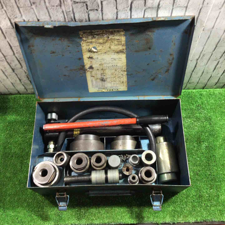 ◇泉精器(IZUMI) 分離型油圧式パンチャ SH-10-1(ポンプHP-180N付)【川口店】