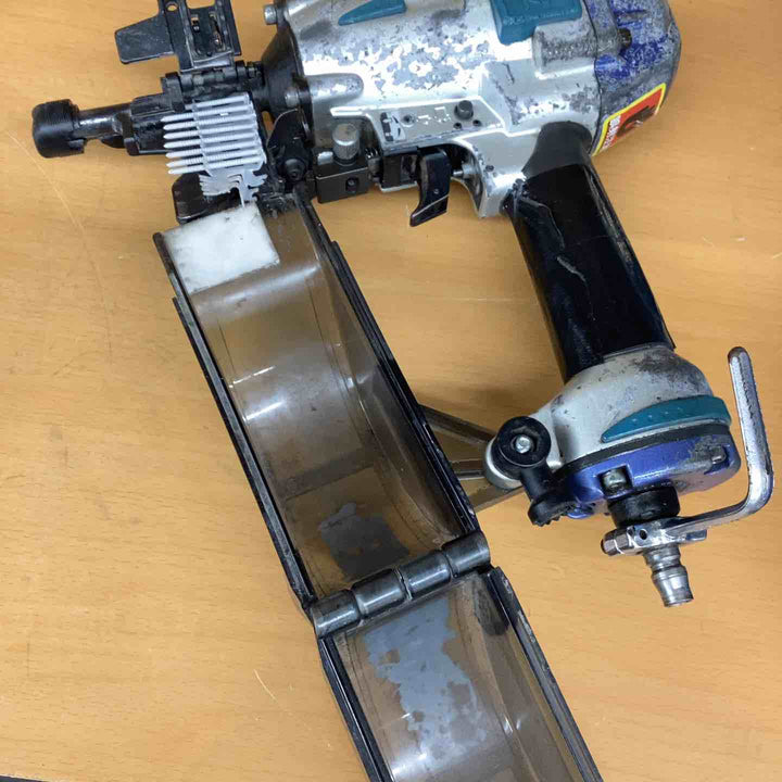 ☆マキタ(makita) 常圧エア釘打ち機 AN552【越谷店】