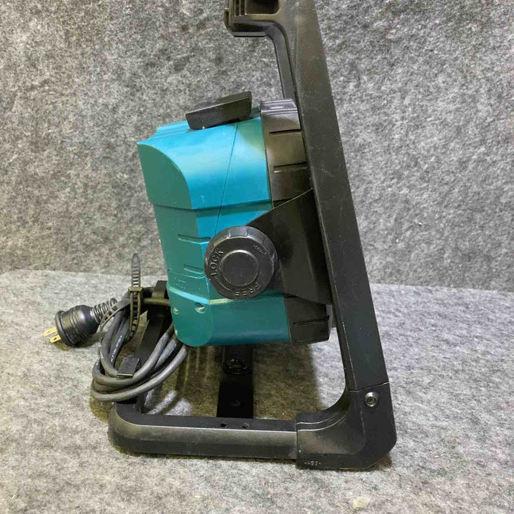 マキタ(makita) コードレスLEDスタンドライト ML805【桶川店】