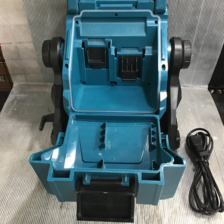【中古美品/2024年製造】マキタ(makita) コードレススタンドライト ML004G【草加店】