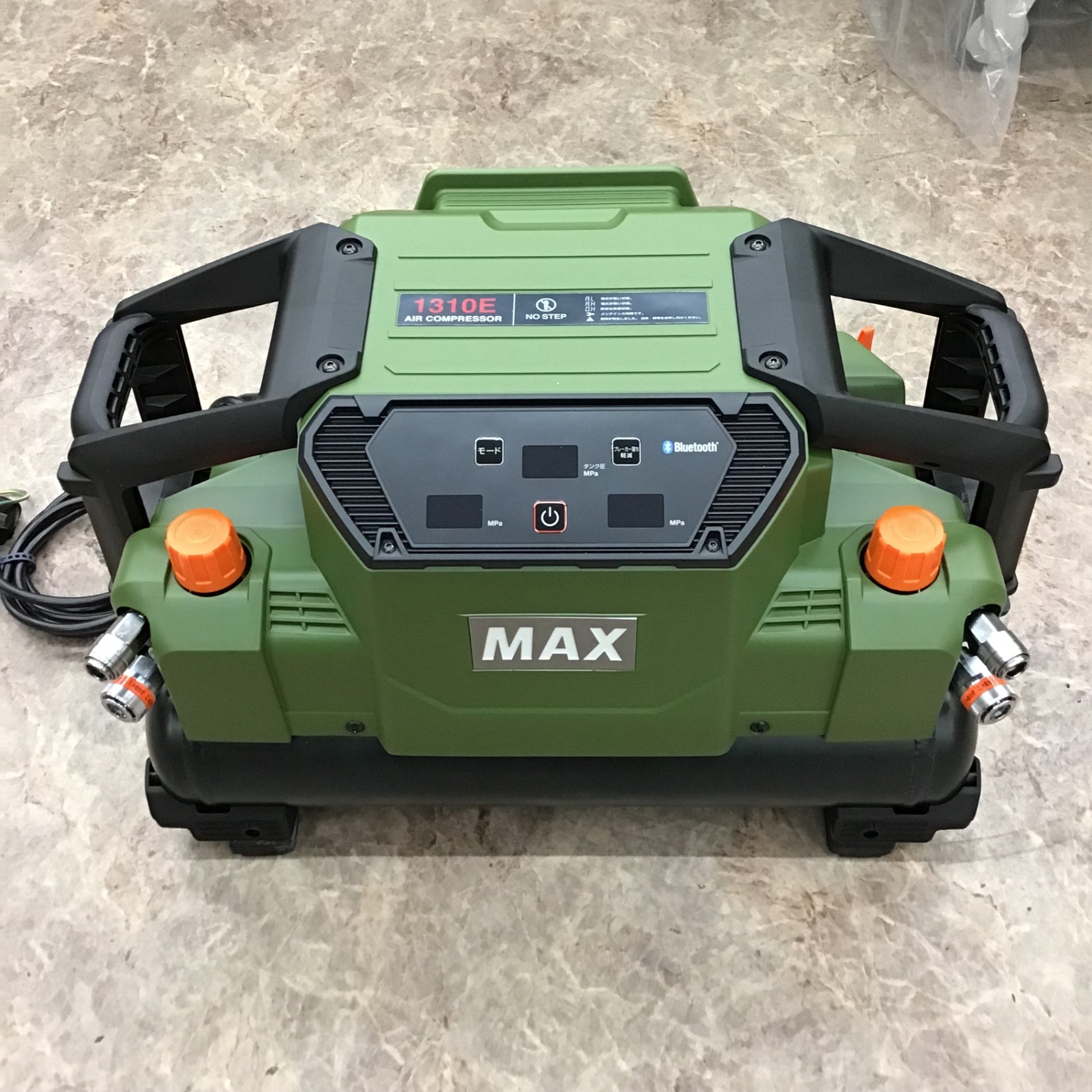 ☆マックス(MAX) エアコンプレッサー AK-HH1310E_ミリタリーグリーン