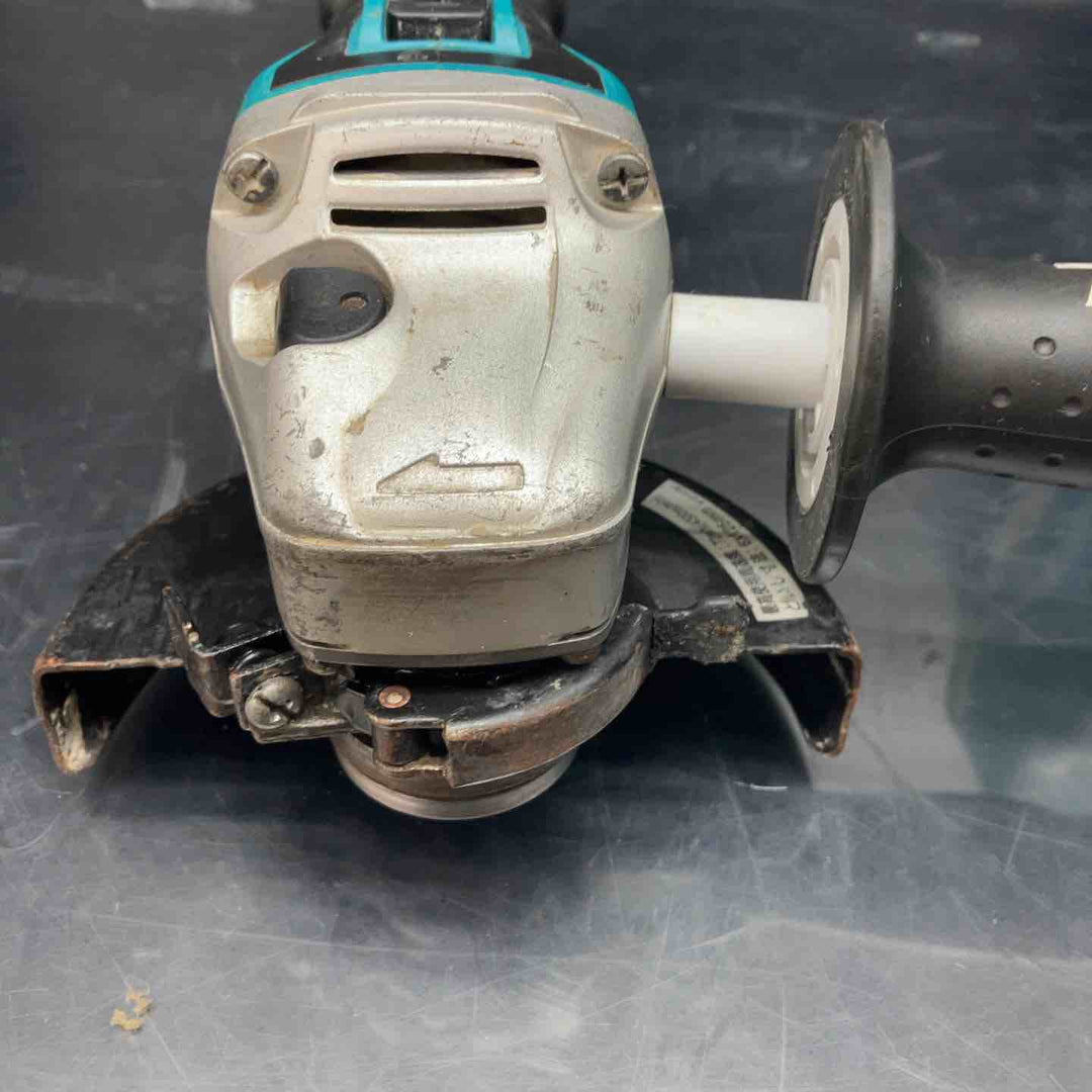 ★マキタ(makita) 125mmコードレスディスクグラインダー GA504DRGXN【川越店】