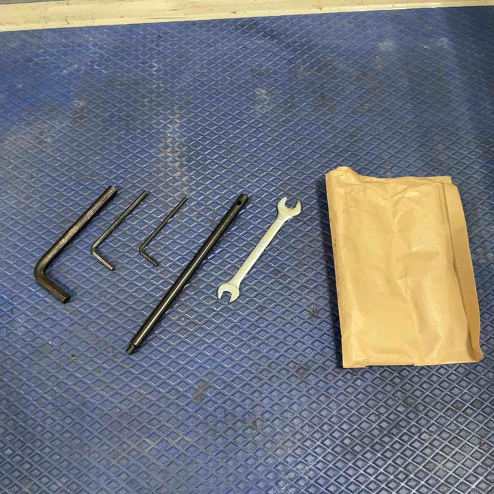 ★マキタ(makita) コードレスパンチャー PP200DRG【草加店】