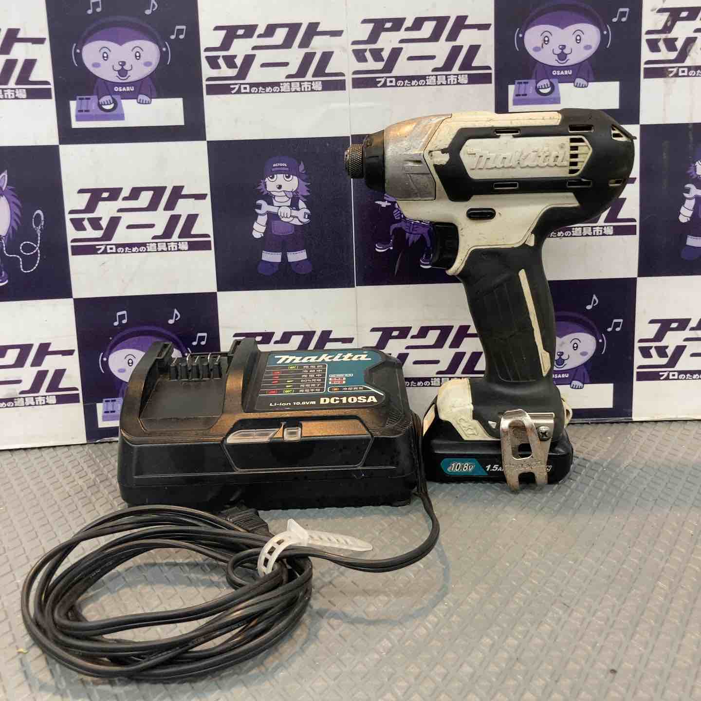 【中古品】マキタ(makita) コードレスインパクトドライバー TD110DSHSW【所沢店】 中古品】マキタ(makita) コードレスインパクトドライバー TD110DSHSW