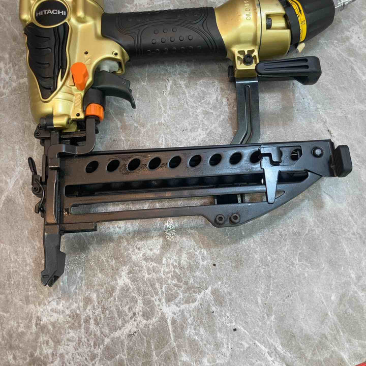 ★ハイコーキ(HIKOKI ※旧:日立工機) 高圧フロアタッカ N5004HMF【八潮店】