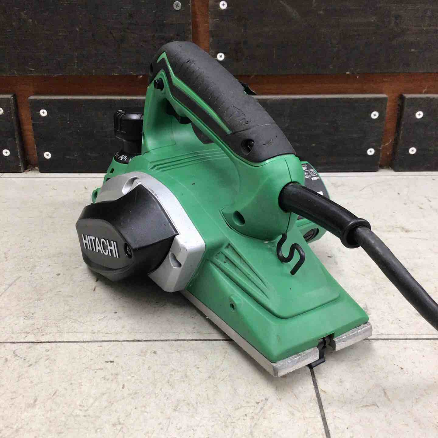 【完売商品】日立(現HiKOKI)　82mm電気かんな　P20SF(SC)【未使用品】 ハイコーキ(日立工機) かんな P20SF(SC)〜P20SF - 工具通販
