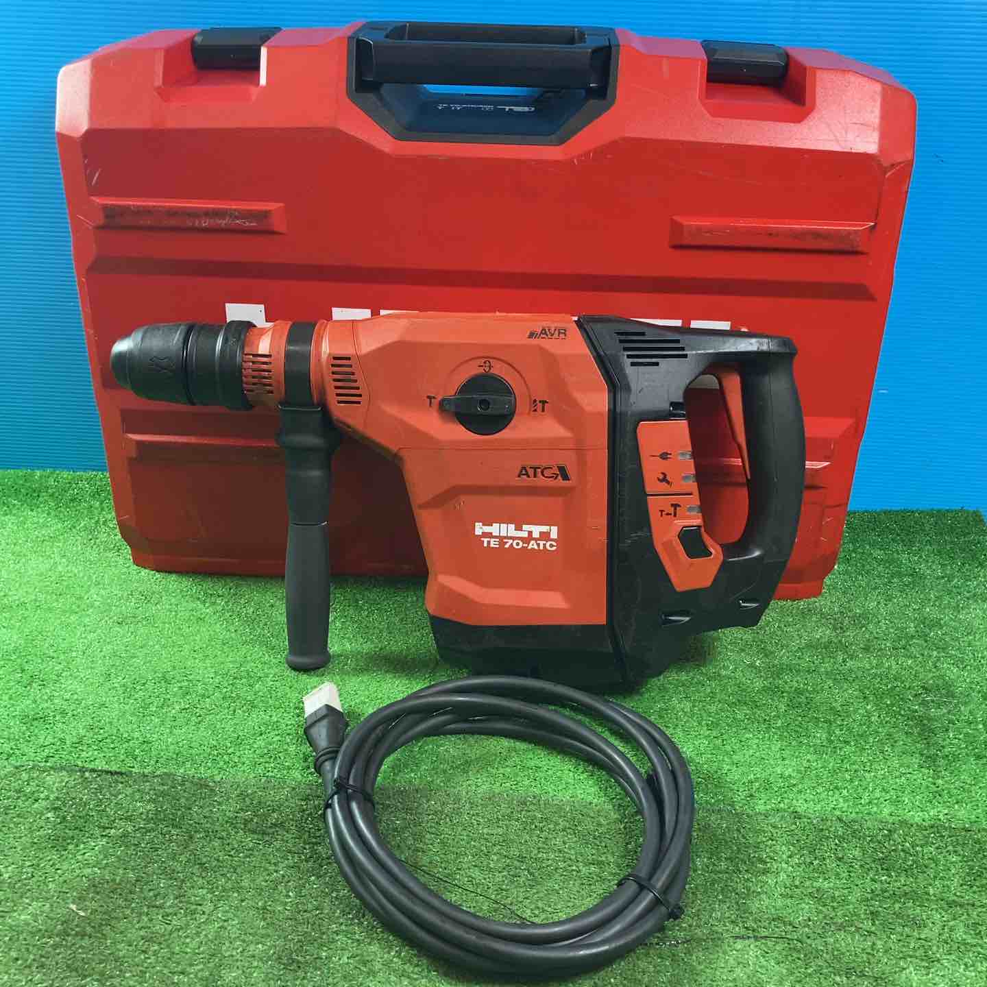 ☆ヒルティ(Hilti) コード式ロータリーハンマドリル TE70-ATC ☆ヒルティ(Hilti) コード式ロータリーハンマドリル TE70-ATC