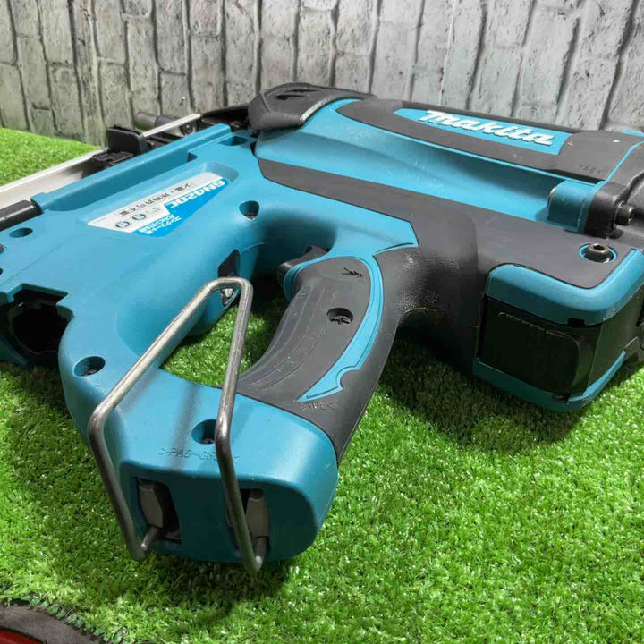 ★マキタ(makita) コードレスコンクリート用ガスピン打ち機 GN420C【川口店】
