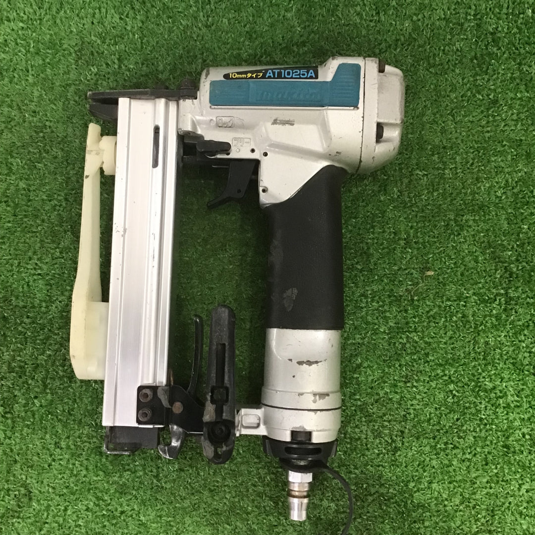 〇マキタ(makita) 常圧エアタッカ 10mm AT1025AK【町田店】