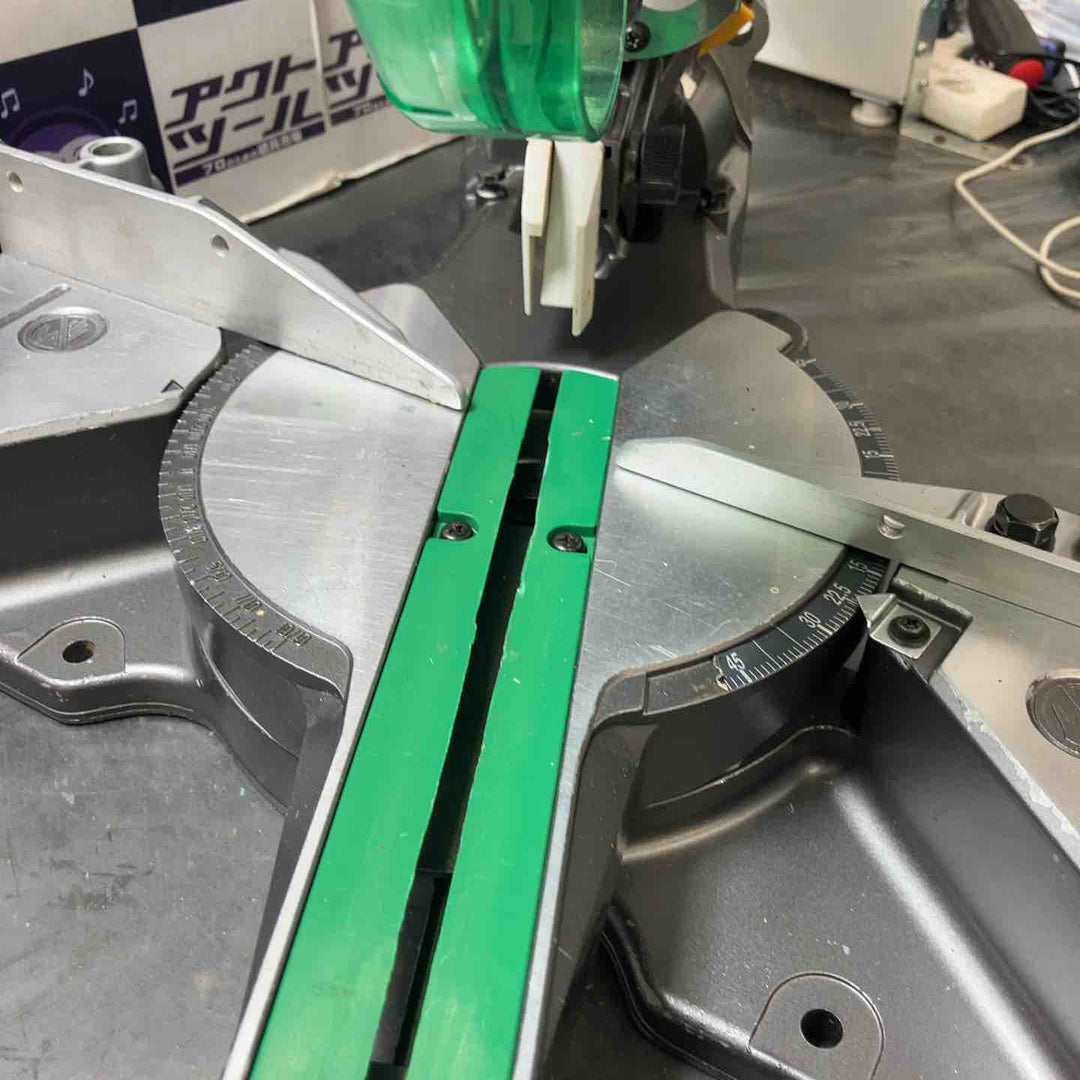 【中古品】ハイコーキ(HIKOKI ※旧:日立工機) コードレス卓上スライド丸のこ C3606DRB(K)(NN)【所沢店】