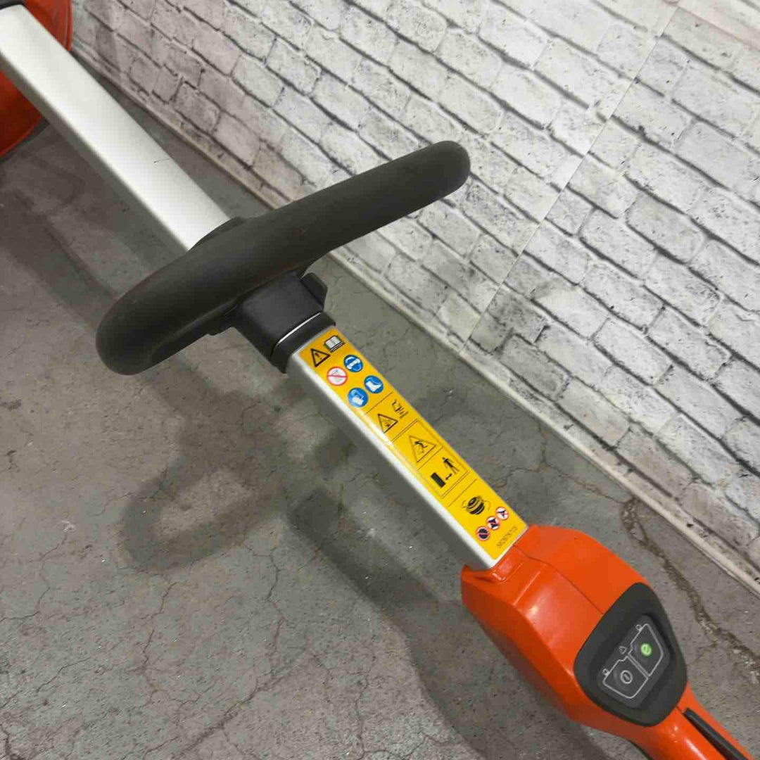 ハスクバーナ バッテリー刈払機115iL 967098801 ループハンドル 伸縮シャフト【川口店】