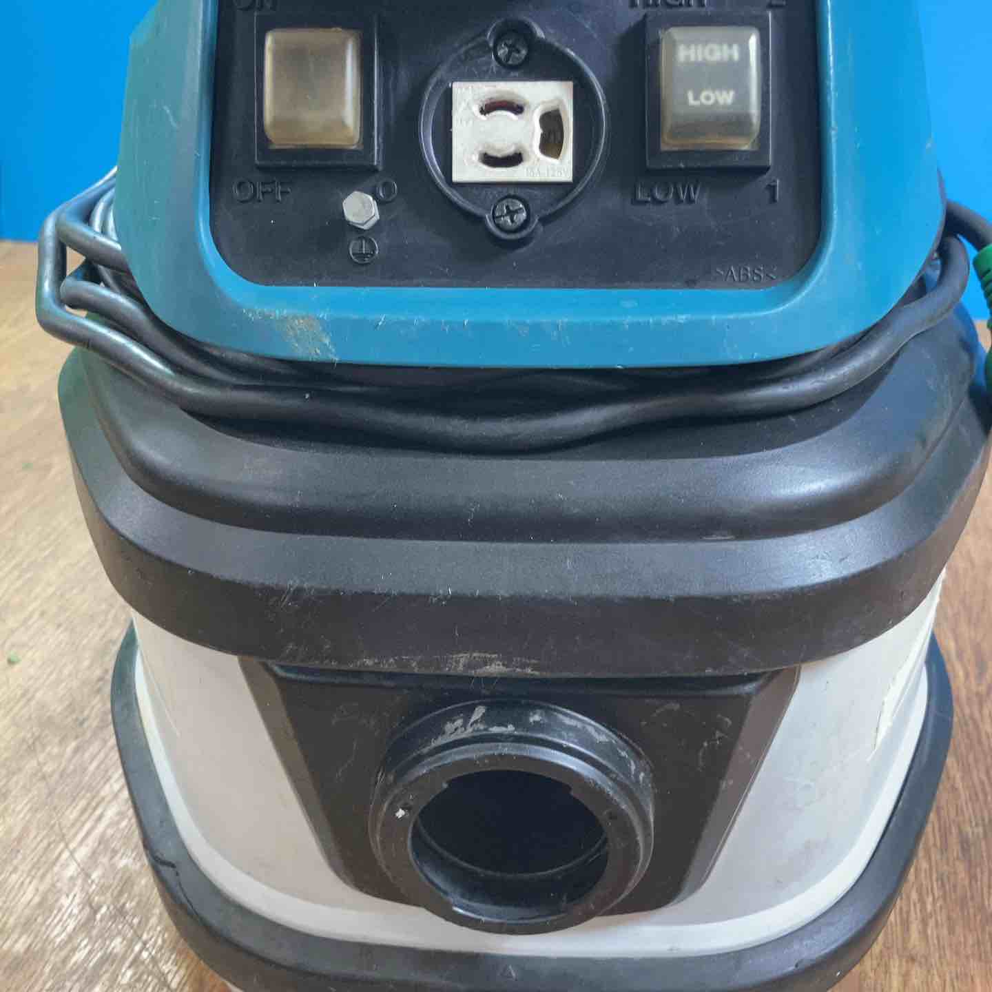 中古品】マキタ 集塵機 482【岩槻店】 – アクトツールオンラインショップ