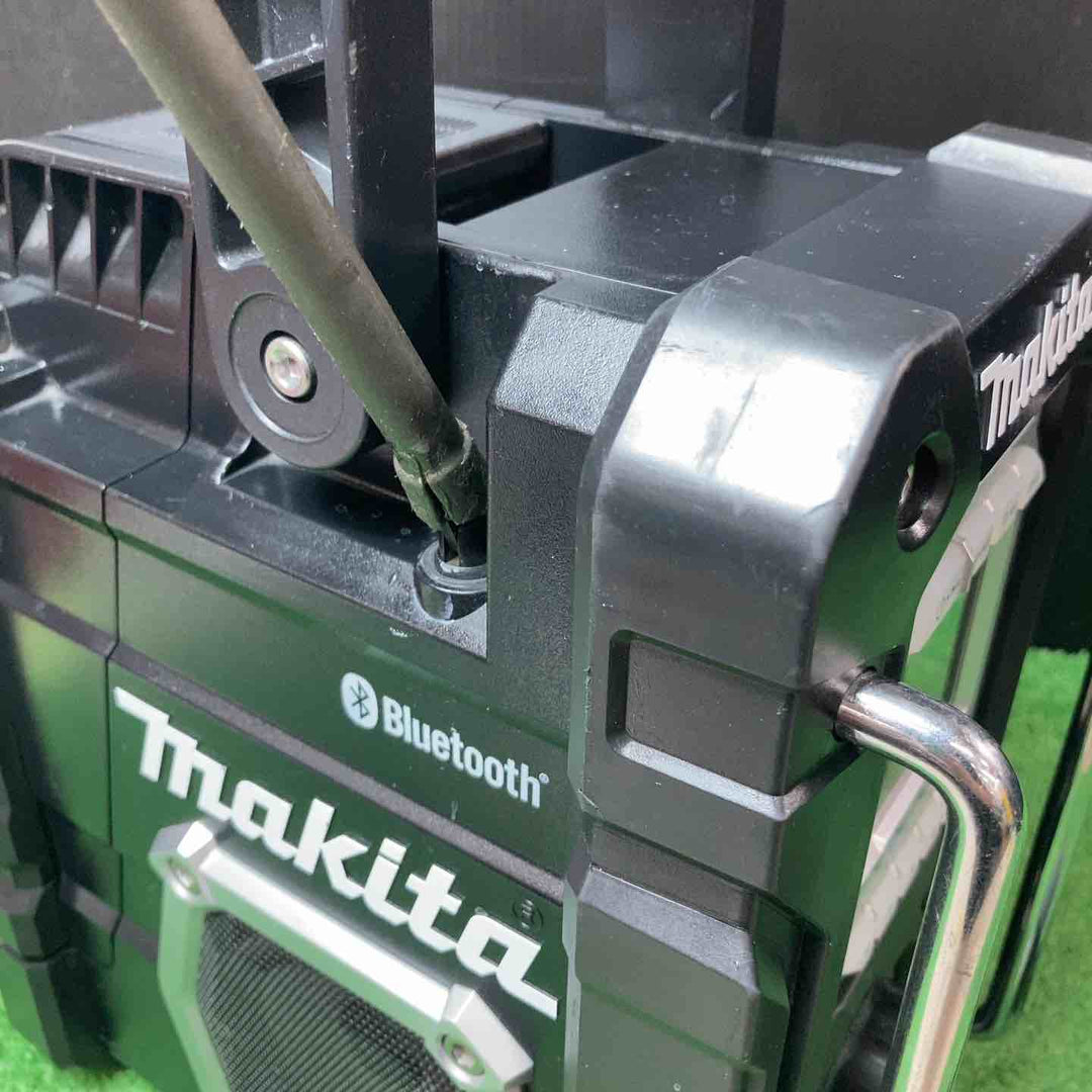 【中古品】★マキタ(makita) コードレスラジオ MR108B【岩槻店】