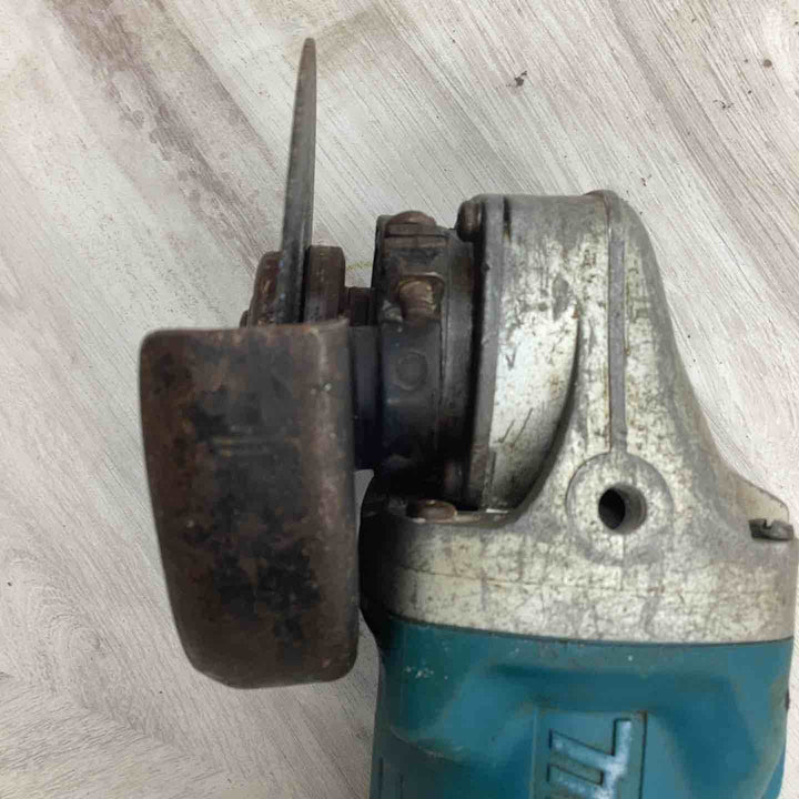 ☆マキタ(makita) 100mmコードレスディスクグラインダ GA404DZN (GA404DN)【越谷店】