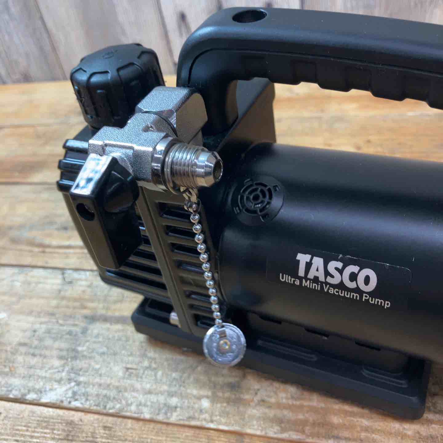 中古品】タスコ(TASCO)ウルトラミニシングルステージ真空ポンプ 中古品】タスコ(TASCO)ウルトラミニシングルステージ真空ポンプ