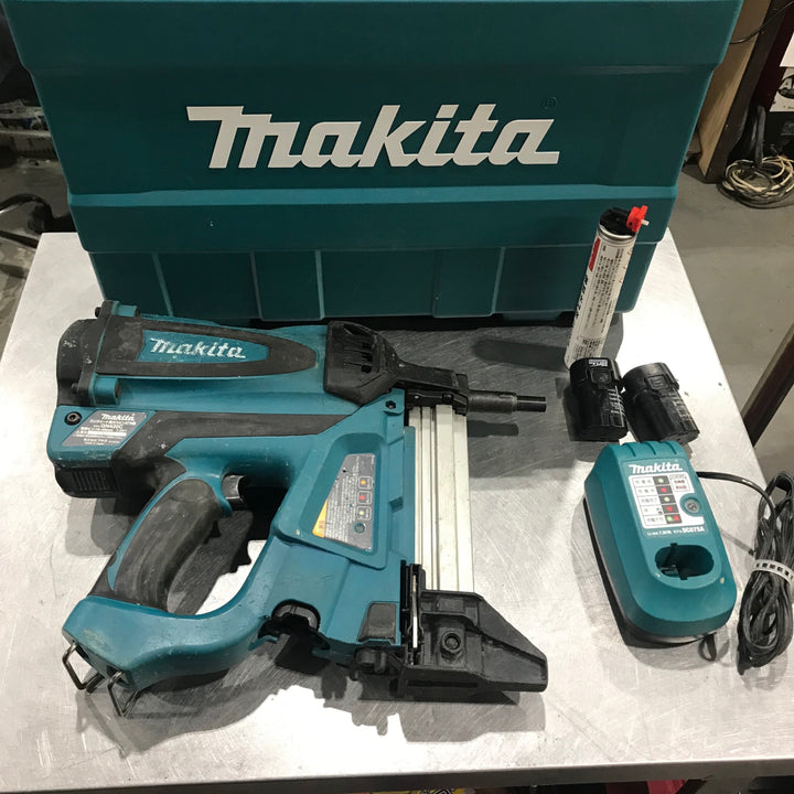 ★マキタ(makita) コードレスコンクリート用ガスピン打ち機 GN420C【川口店】