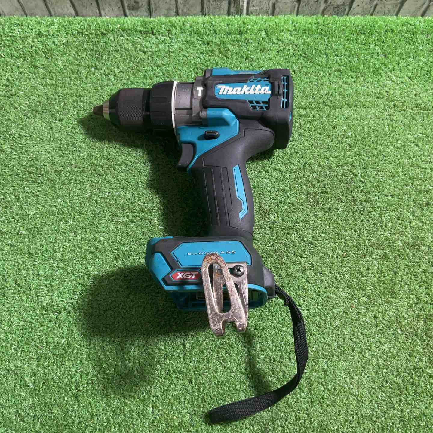 ☆マキタ(makita) コードレス振動ドリルドライバー HP001GZ【川口店
