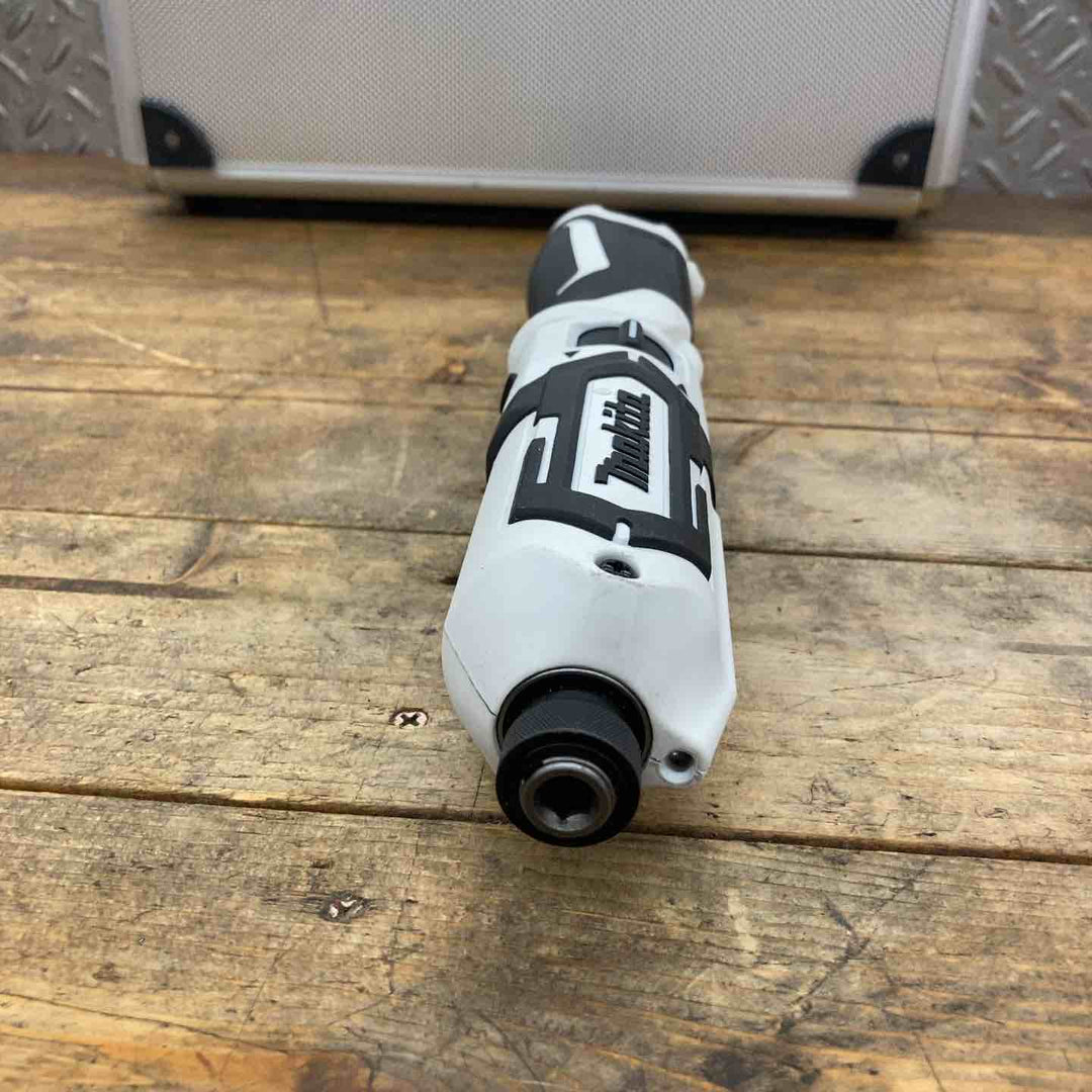 ★マキタ(makita) コードレスペンインパクトドライバー TD022DSHXW【所沢店】
