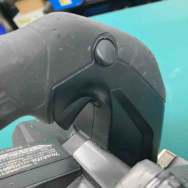 ★マキタ(makita) コードレス丸のこ HS001GZB　本体のみ　蝶ねじ無し １個【戸田店】
