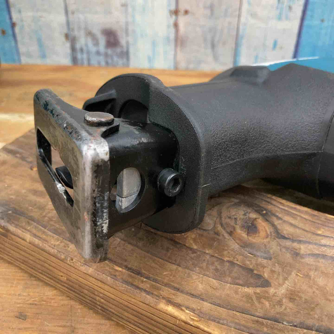 【中古品】☆マキタ(makita) コードレスレシプロソー 本体のみ JR188DZ 18V【柏店】