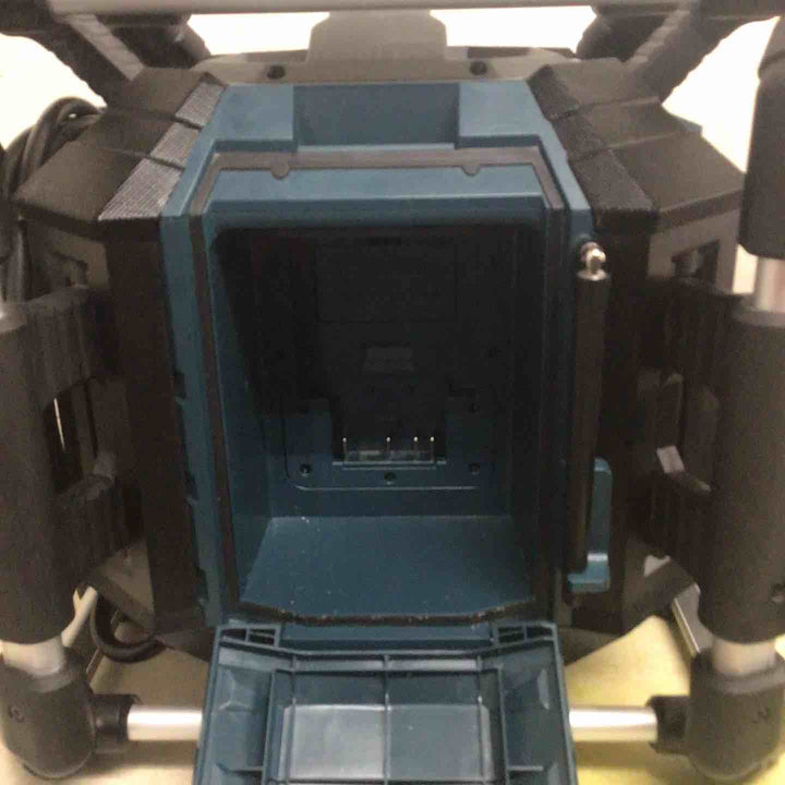 【中古品】ボッシュ　現場ラジオ　GPB18V-5C【町田店】