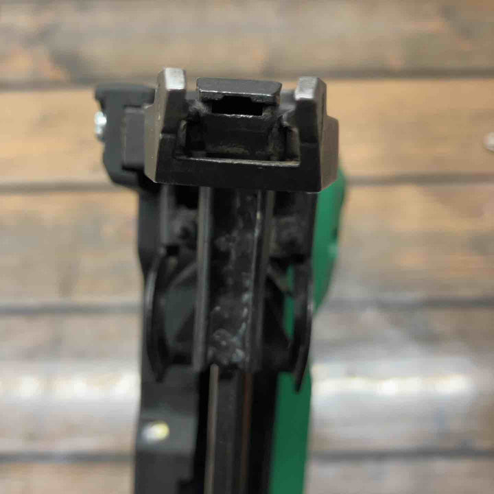 ★ハイコーキ(HIKOKI ※旧:日立工機) コードレスフロアタッカー N3604DM(NNK)【戸田店】