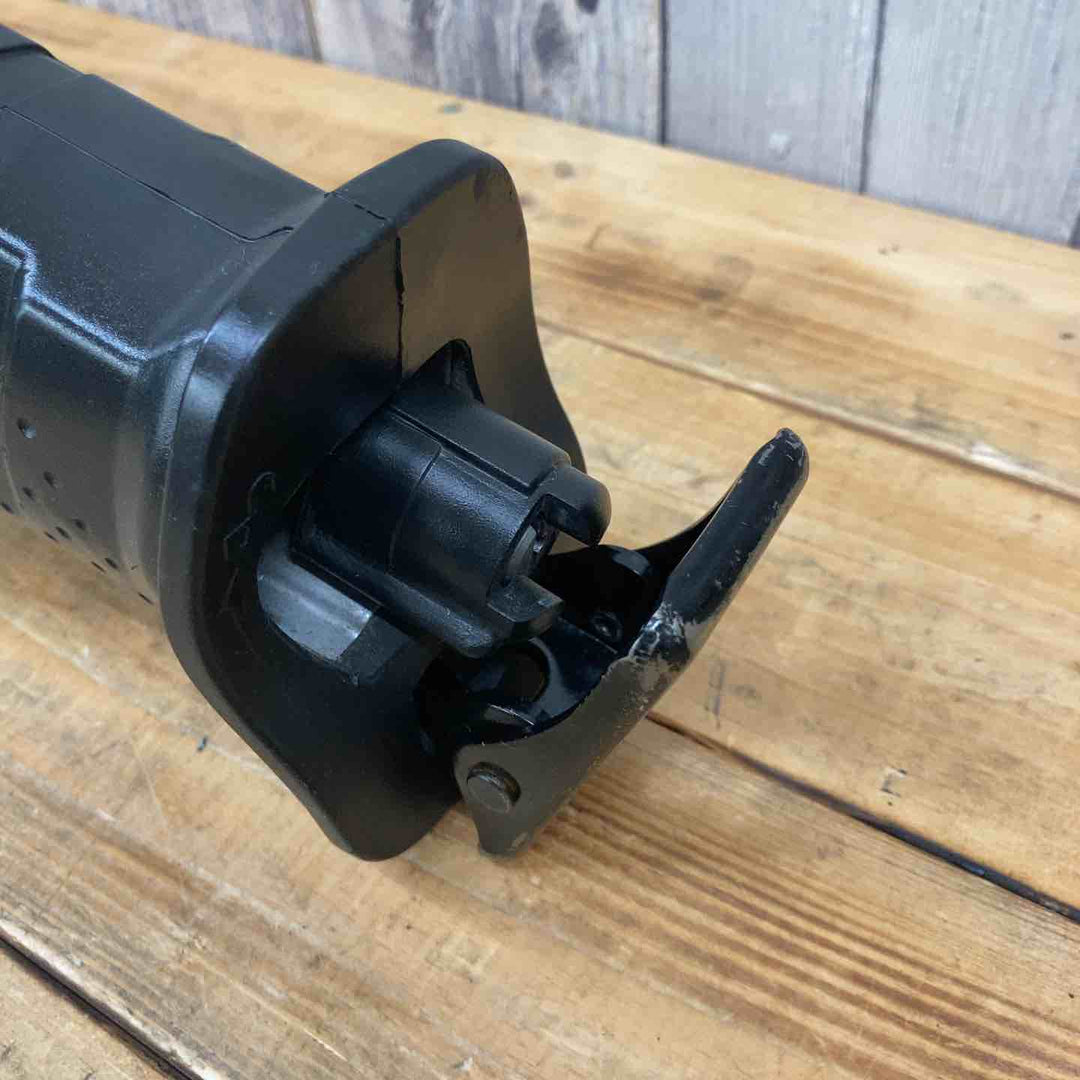 【中古品】 マキタ(makita) コードレスレシプロソー JR182DZK 18V 【東大和店】