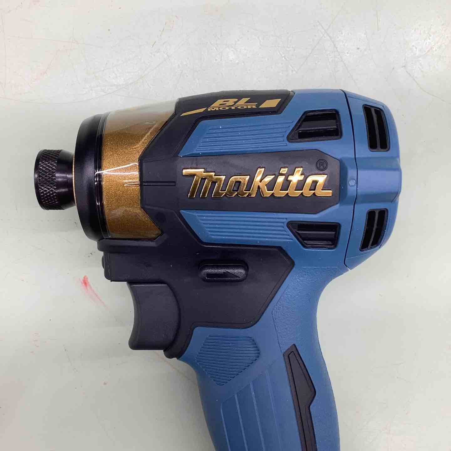 マキタ(makita) TD171DZ コードレスインパクトドライバー【市川行徳店】【店頭取引限定】【中古】管理番号：IT4HRA8NGHRE 中古品】 マキタ(makita) コードレスインパクトドライバー TD172DZ