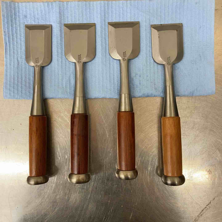 【美品】▼鑿 ノミ  「歓声」 4本組 大工道具 和工具【柏店】