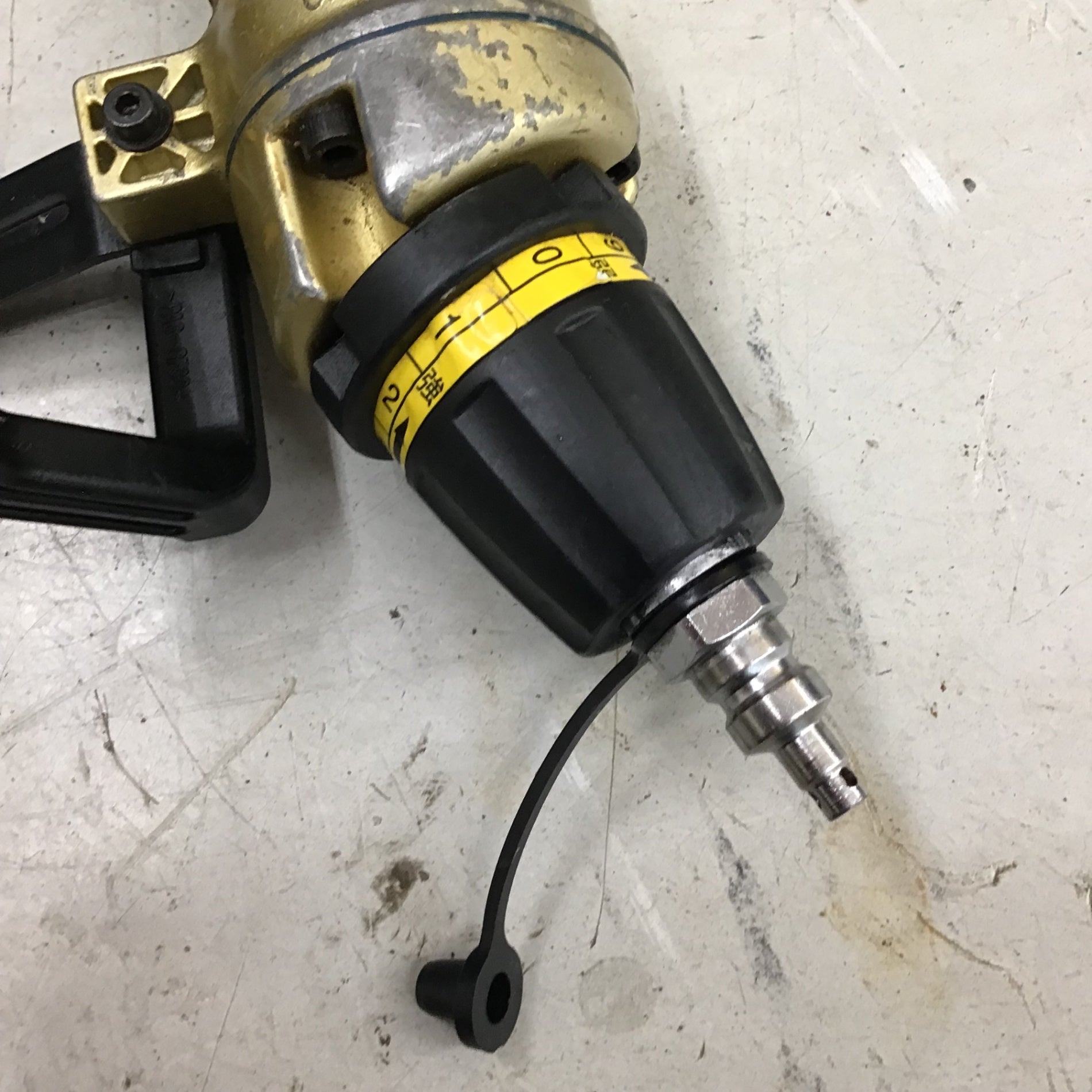 【中古品】 ハイコーキ/HIKOKI 高圧フロアタッカ N5004HMF 【鴻巣店】 中古品】ハイコーキ(HIKOKI ※旧:日立工機) 高圧フロアタッカ N5004HMF